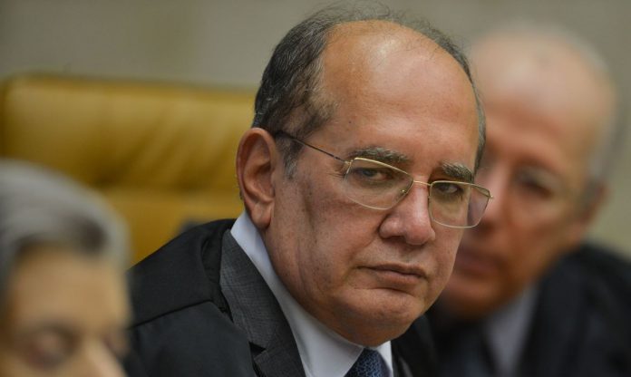 GRAVE: Gilmar Mendes participa de evento onde defende o parlamentarismo no Brasil