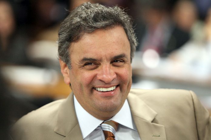 Aécio Neves cria projeto para PUNIR quem não aceitar vacina obrigatória