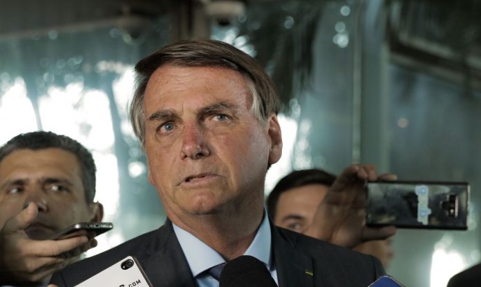 Bolsonaro critica uso da sua imagem por candidato de Curitiba: 