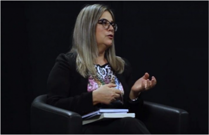 Candidata bolsonarista é chamada de nazista em debate: 