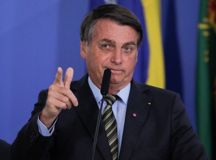 Bolsonaro anuncia: 