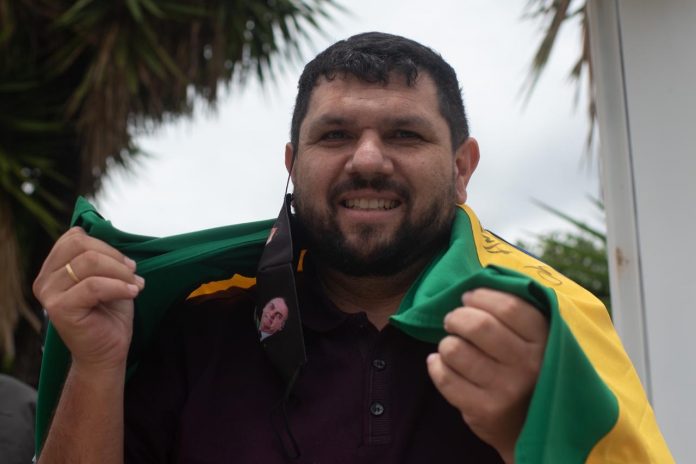 Eustáquio teria escorregado após subir no vaso sanitário para conserto de chuveiro