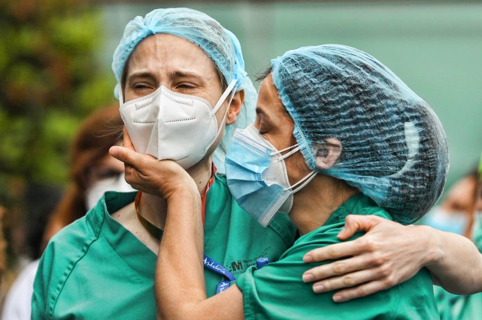 Congresso concede indenização aos profissionais de saúde incapacitados pela Covid-19