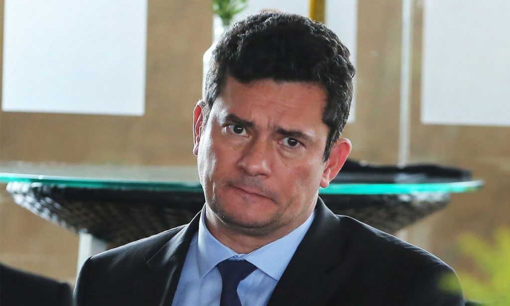 Moro é rebaixado de diretor para "consultor" em comunicado da Alvarez & Marsal