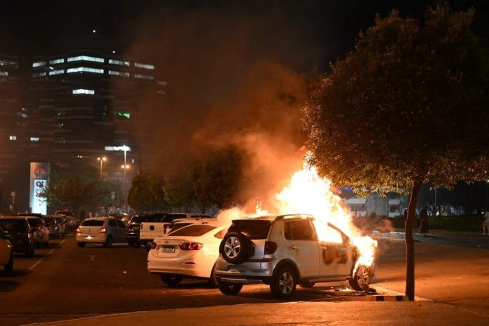 Mídia criminaliza manifestações ao culpar 